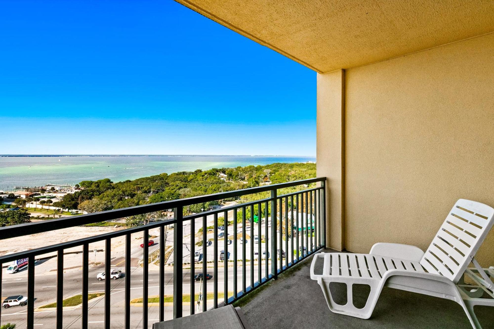 Emerald Grande Destin Zimmer foto