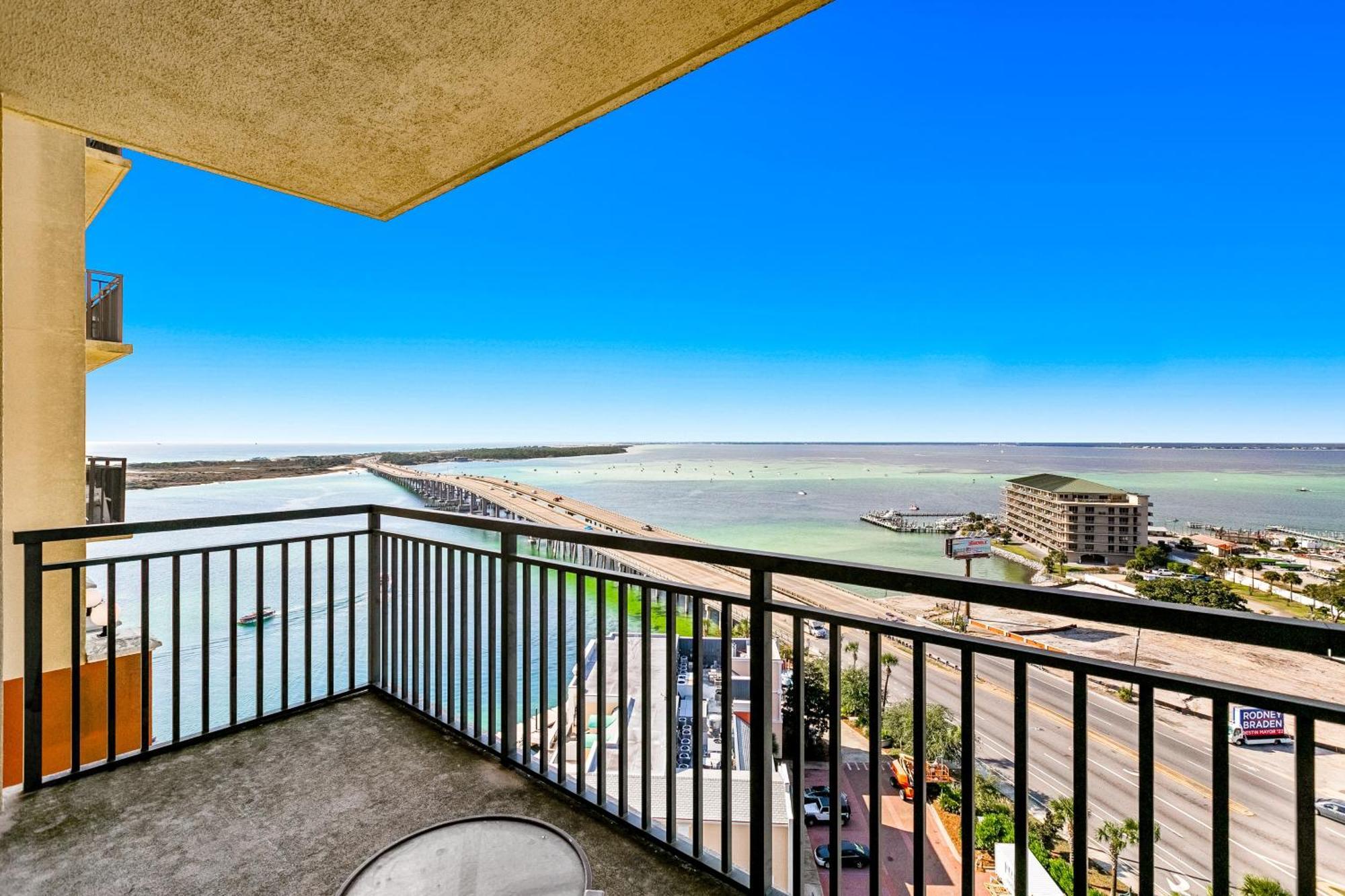 Emerald Grande Destin Zimmer foto