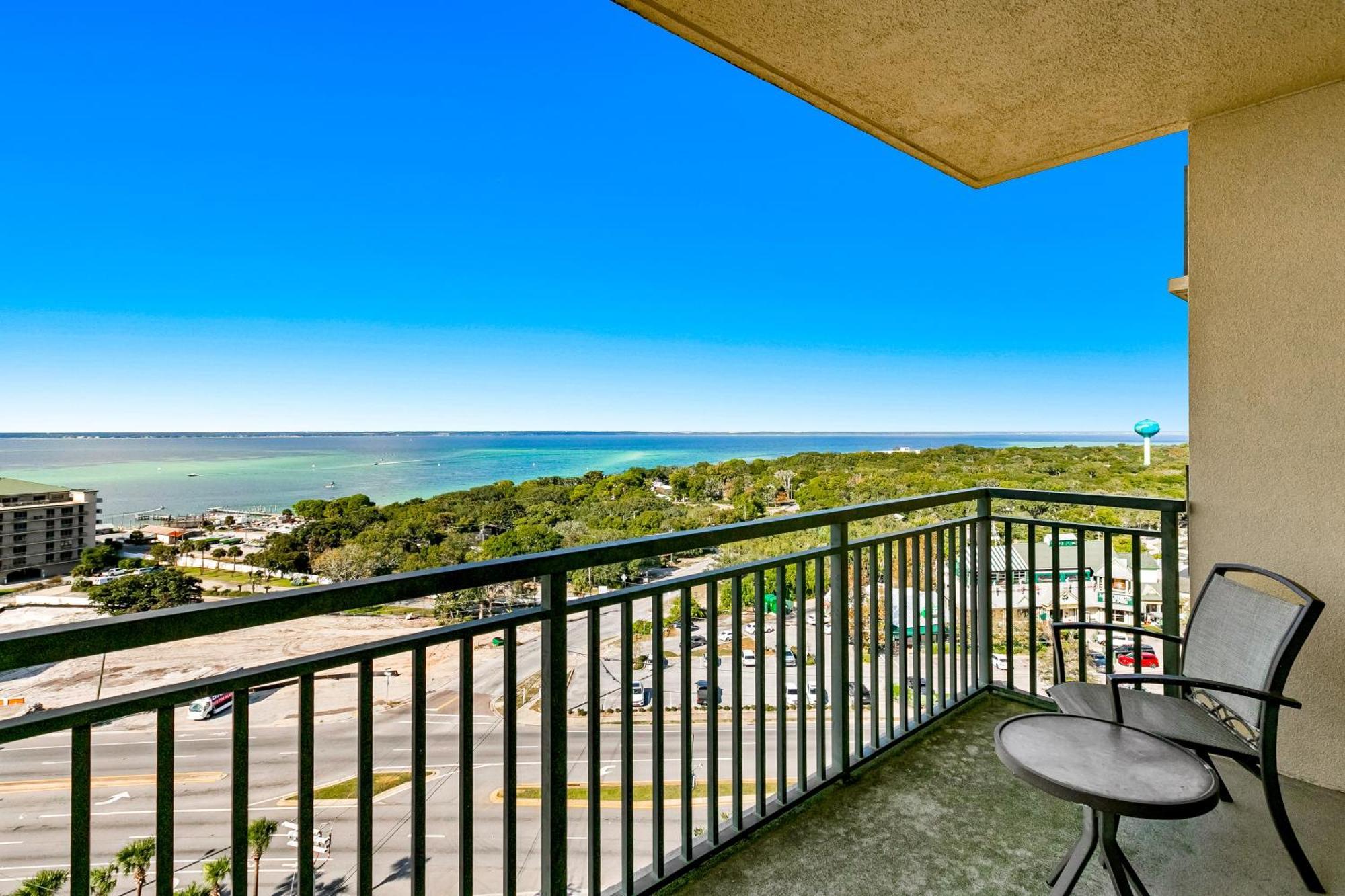 Emerald Grande Destin Zimmer foto